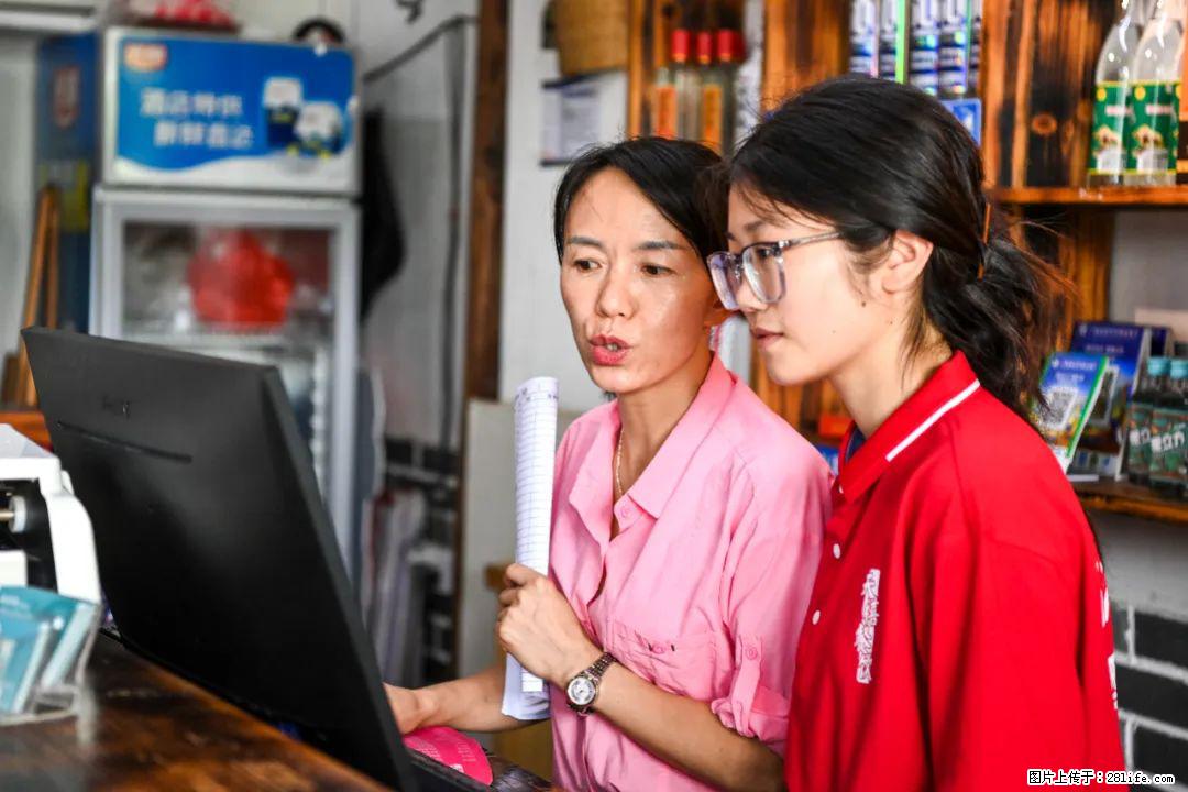 全网追的“扁担女孩”,找了一份暑假工,时薪12元 - 莱芜生活资讯 - 莱芜28生活网 lw.28life.com